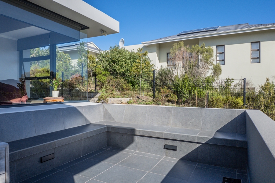 4 Bedroom Property for Sale in Brackenridge Western Cape